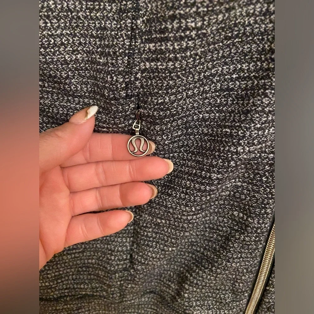 Lululemon sweater